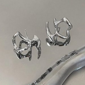 Y2K Irregular Liquid Earrings – Silver Geometric Clip for Trendsetters